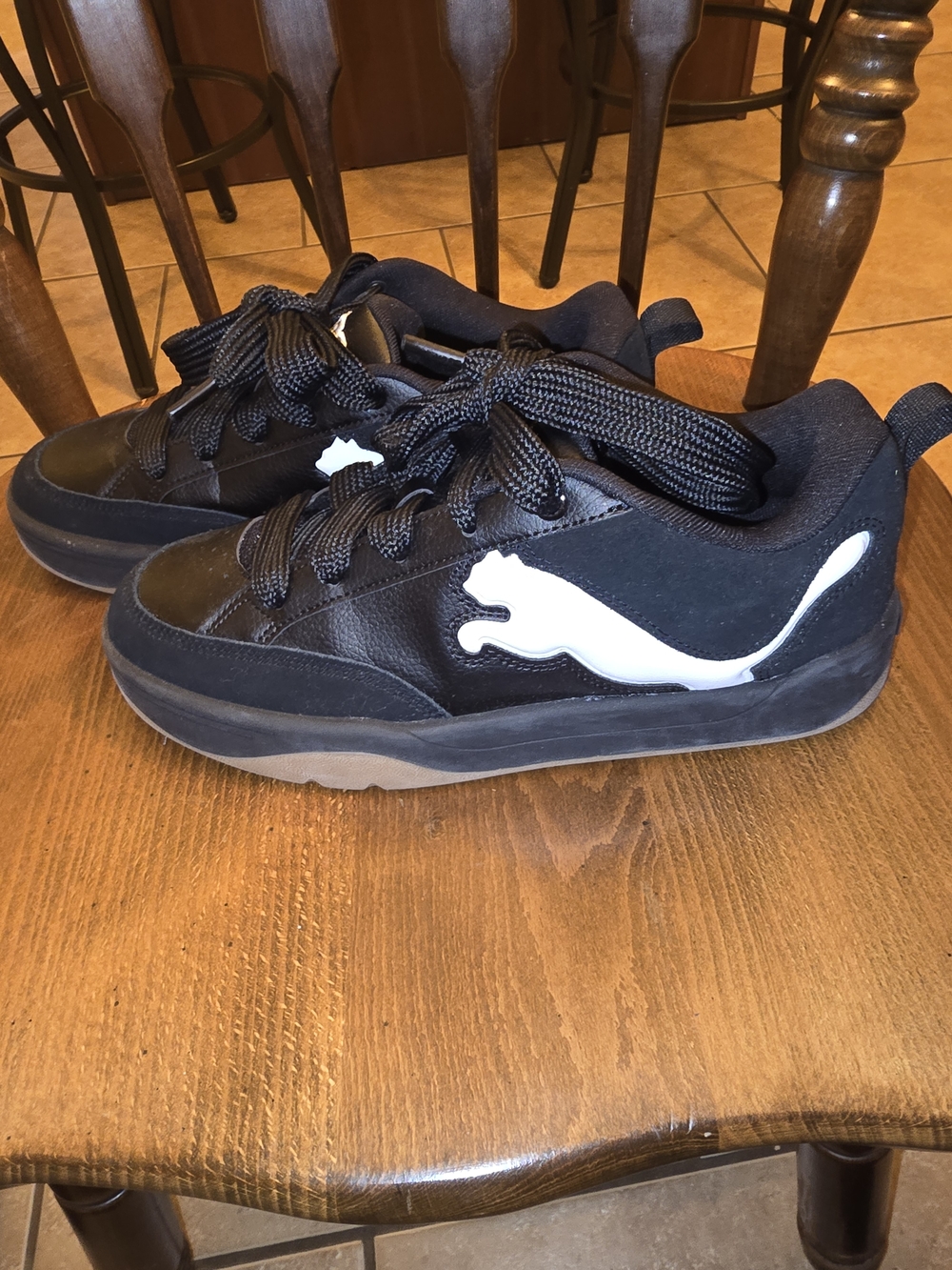 Puma Mens Black Sneakers with White Formstrip Logo